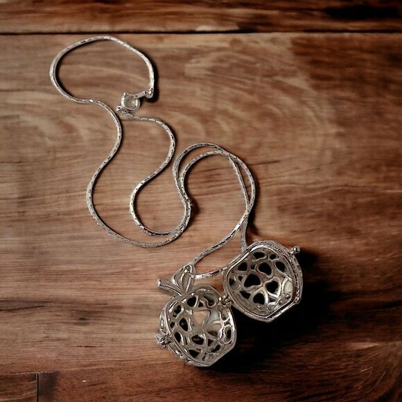 Vintage Apple Pendant Necklace Open Work Filigree Cage Clasp Opens Silver Tone. - Picture 14 of 16